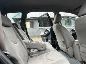 RAM 1500 2010 Black