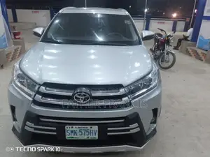 Toyota Highlander 2015 Silver
