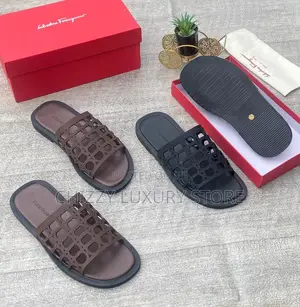 Salvatore Ferragamo Quality Luxury Men Slippers