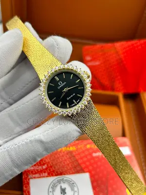 Omega Quality Luxury Ladies Chain Strap Wristwatch