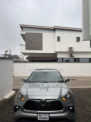 Toyota Highlander Limited AWD 2024 Silver