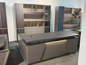 Unique Boss Executive Desk