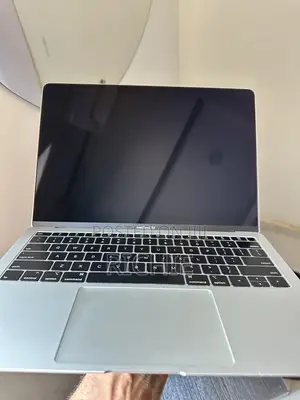 Laptop Apple MacBook Air 2019 16GB Intel SSD 256GB