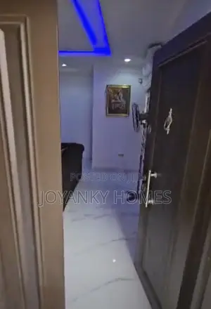 3bdrm Block of Flats in Lakeview, Amuwo-Odofin for sale