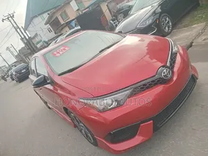 Toyota Corolla 2018 Red