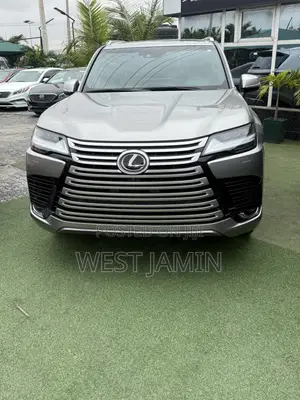 Lexus LX 2023 Silver