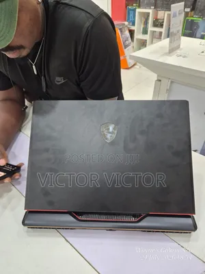 Laptop MSI Raider GE78HX 64GB Intel Core i9 SSD 2T