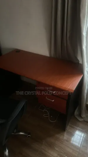 Item: Office Desk.