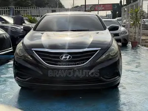 Hyundai Sonata SE Sedan FWD (2.4L 4cyl 6A) 2013 Black