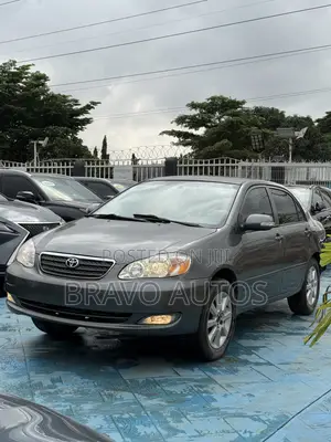 Toyota Corolla LE 2005 Gray
