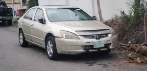 Honda Accord 2005 Gold