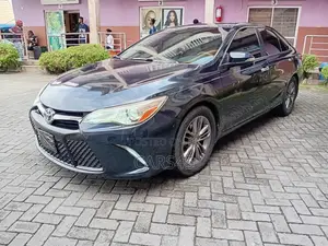 Toyota Camry XSE 4dr Sedan (2.5L 4cyl 6A) 2017 Blue