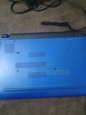 Laptop HP Pavilion 10 8GB Intel Core i5 HDD 2T