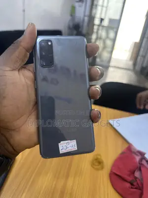 Samsung Galaxy S20 128 GB Black