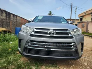 Toyota Highlander 2019 Gray