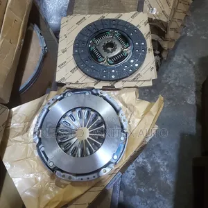 Clutch Disc and Plate of Toyota Hilux, Prado and Haice 2TR Engine