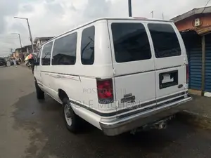 Ford E350 2007 White