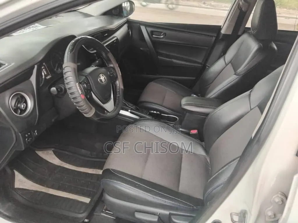 Toyota Corolla 2017 White