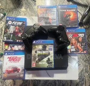Ps4 With 2 Pads and 6games(fc26)