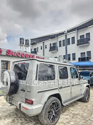 Mercedes-Benz G-Class 2022 Beige