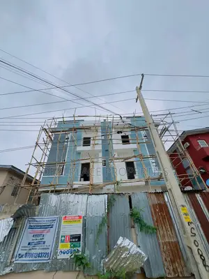 4bdrm Townhouse/Terrace in Gbagada for sale