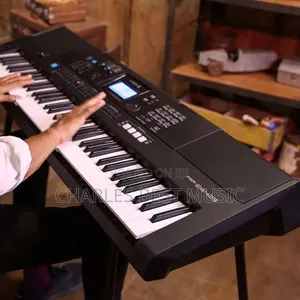Keyboard 425 With Adaptor