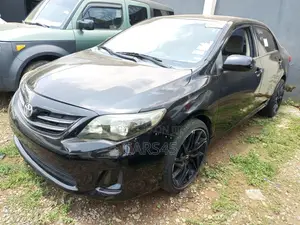 Toyota Corolla 2013 Black
