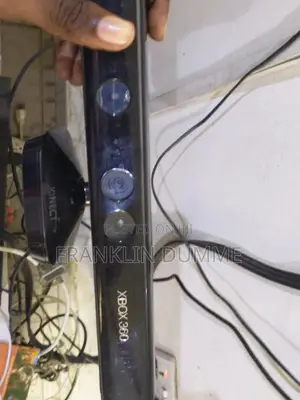 Xbox 360 With Kinect Sensor and Controller