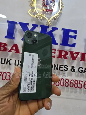 Apple iPhone 13 128 GB Green