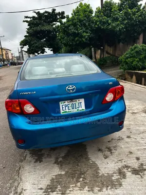 Toyota Corolla 2010 Blue