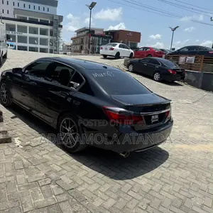 Honda Accord Touring V-6 4dr Sedan (3.5L 6cyl 6A) 2015 Black