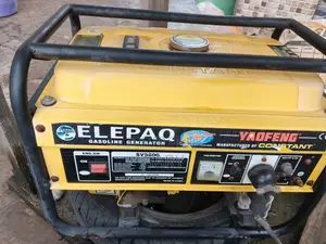Elepaq Gasoline Generator 3.8kV Neatly Used