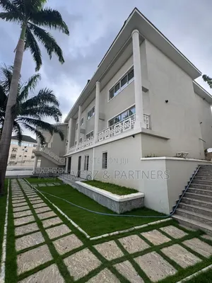 15bdrm Mansion in Wuse 2 for rent