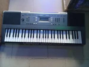Yamaha PSR E 233