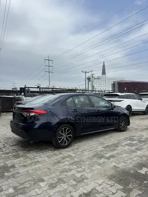 Toyota Corolla LE 2020 Blue