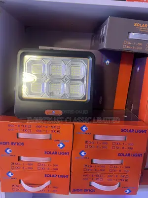 Cmontmax 400/300w Solar Floodlight