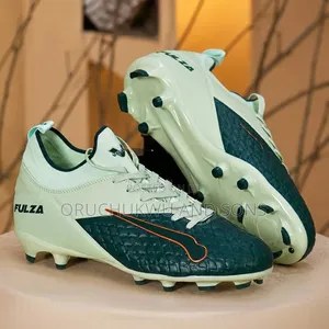Men's Lightweight Firm Ground Football Boots