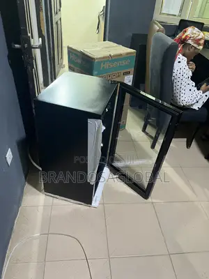 Hisense JC-94 Tabletop Chiller 91 Litres