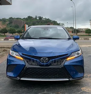 Toyota Camry 2019 Blue