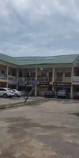 Commercial Plaza