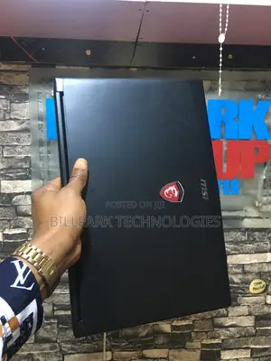 Laptop MSI 8GB Intel Core i5 HDD+SSD 1T
