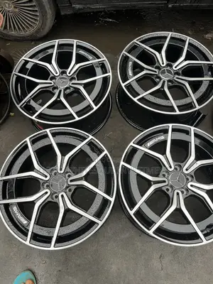 Mercedes Benz Size 19