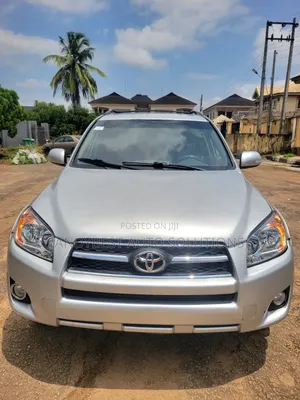 Toyota RAV4 2010 Silver