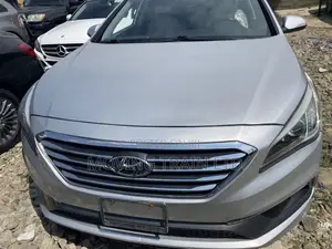 Hyundai Sonata Sport Sedan FWD (2.4L 4cyl 6A) 2017 Silver