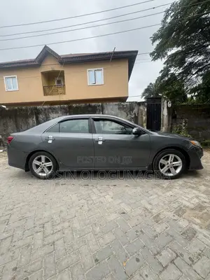 Toyota Camry SE Limited Edition 4dr Sedan (2.5L 4cyl 6A) 2012 Gray