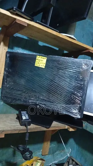 Monitor Flat Screen