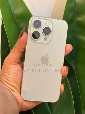 New Apple iPhone 15 Pro 256 GB