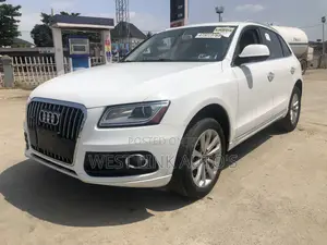 Audi Q5 2.0T Premium quattro 4dr SUV AWD (2.0L 4cyl Turbo 8A) 2015