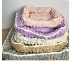 Short Fur Stripe Bed With White Rim 101cm