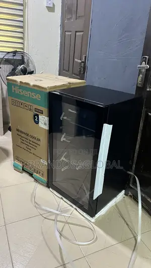 Hisense JC-94 Compact Drinks Cooler 91L